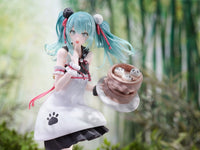 Hatsune Miku: MIKU PANDA BUN FIGURE (SEGA)