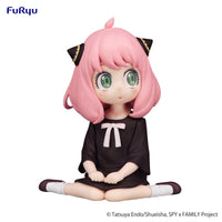 Spy x FAMILY: Noodle Stopper Figure -Anya Forger Sitting on the Floor- (FURYU Corporation)