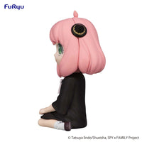 Spy x FAMILY: Noodle Stopper Figure -Anya Forger Sitting on the Floor Smile ver.- (FURYU Corporation)