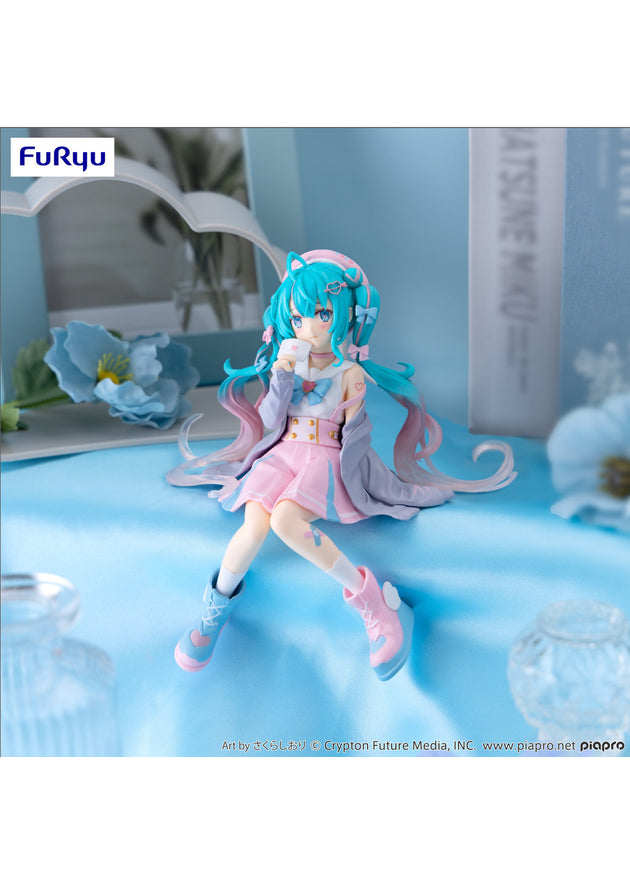 Hatsune Miku: Sitting Figure -Love Sailor Grey Color ver.- (Furyu Corporation)