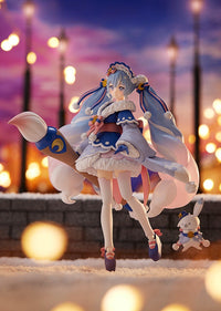 figma: Character Vocal Series 01: Hatsune Miku - Snow Miku: Serene Winter ver. (Max Factory)