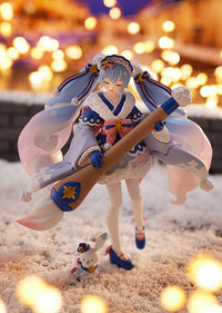 figma: Character Vocal Series 01: Hatsune Miku - Snow Miku: Serene Winter ver. (Max Factory)