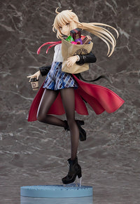 Fate/Grand Order: Saber/Altria Pendragon (Alter): Heroic Spirit Traveling Outfit Ver. 1/7 Scale Figure