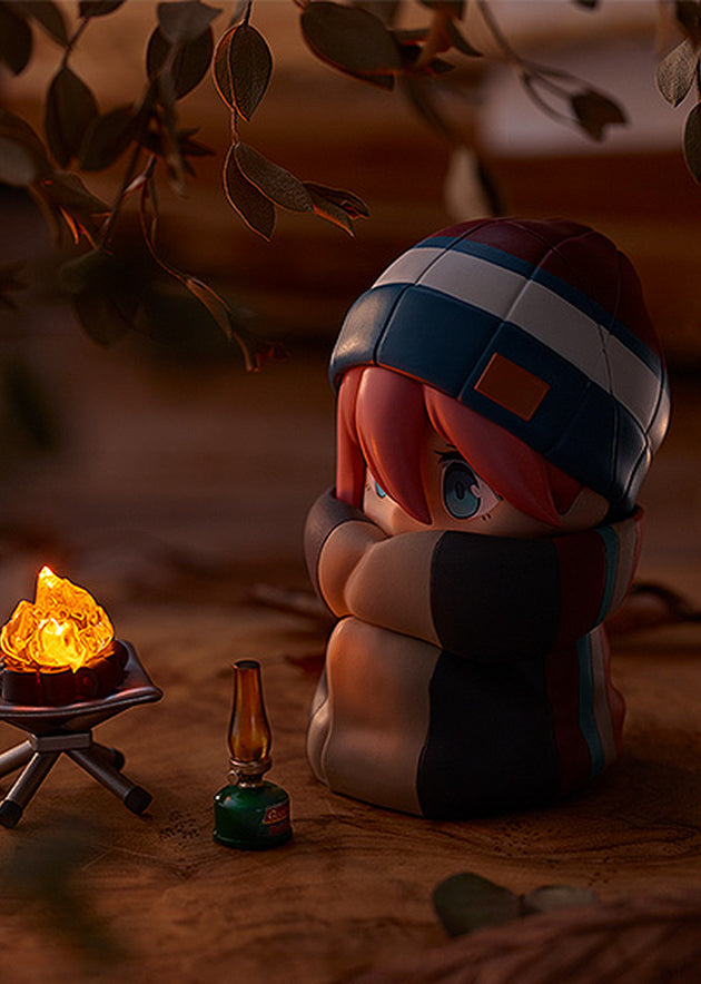 Nendoroid: Laid-Back Camp - Nadeshiko Kagamihara: Solo Camp Ver. DX Edition